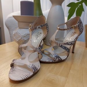 Michael Kors snakeskin texture 8.5 M